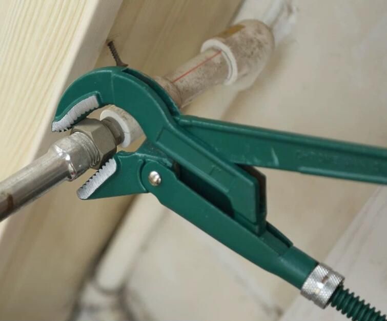 Pipe Wrench 1′ ′ / 335mm, 45 Degree Angled
