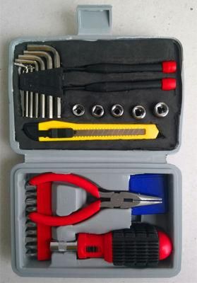 28PCS Promotional Gift Tool Kit (FY1028B2)