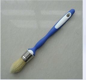 White Bristle Round Brush with Rubber Handle European Market